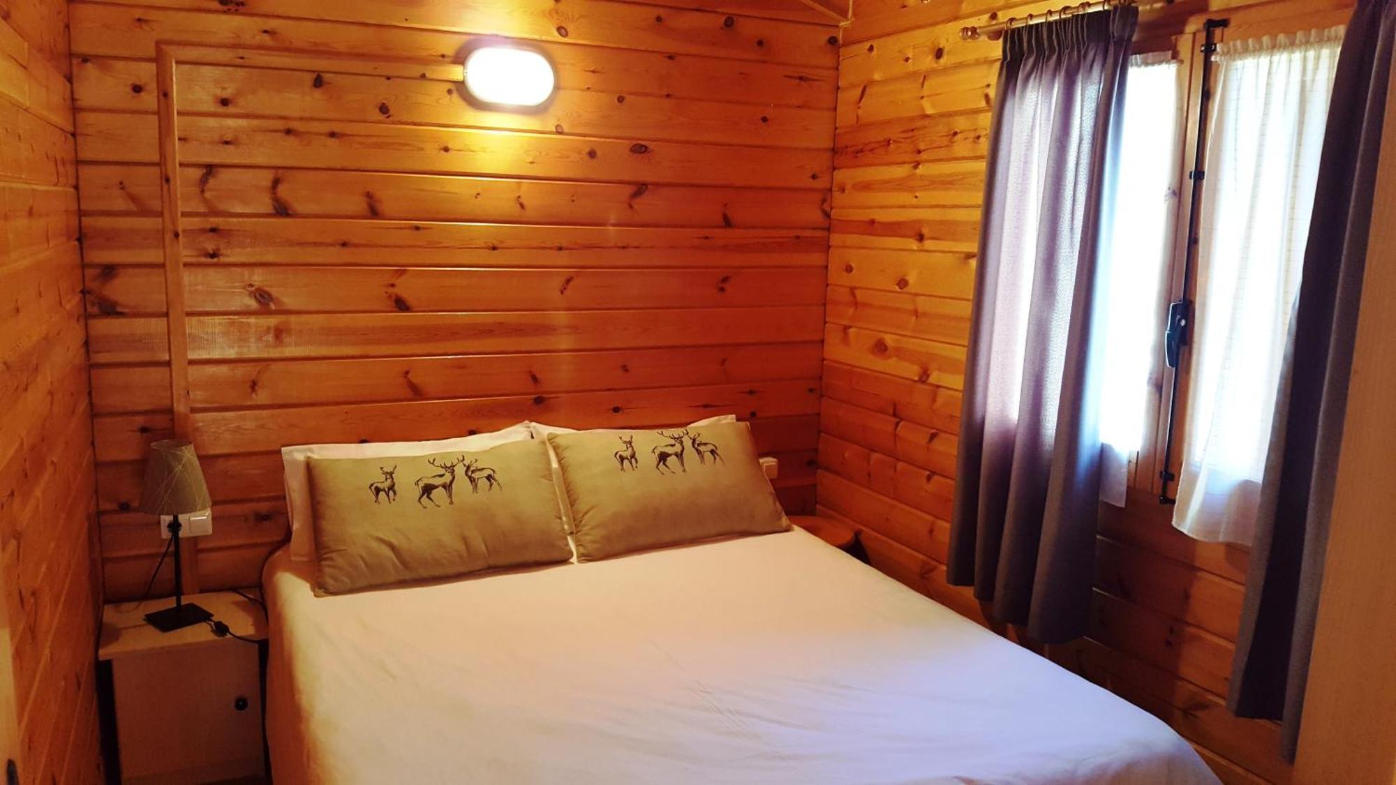 Bungalows Nou Camping La Guingueta D'Aneu Bagian luar foto