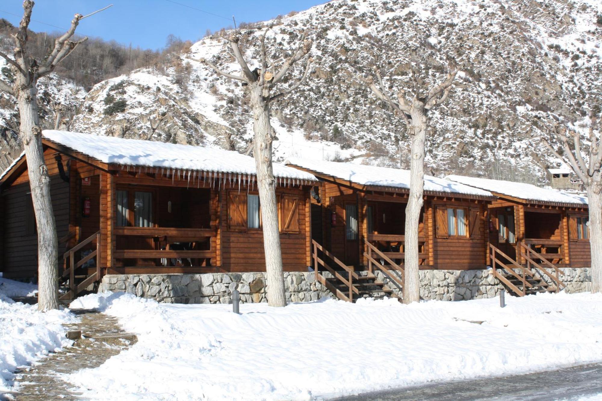 Bungalows Nou Camping La Guingueta D'Aneu Bagian luar foto
