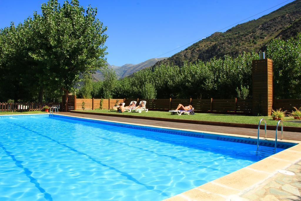 Bungalows Nou Camping La Guingueta D'Aneu Bagian luar foto