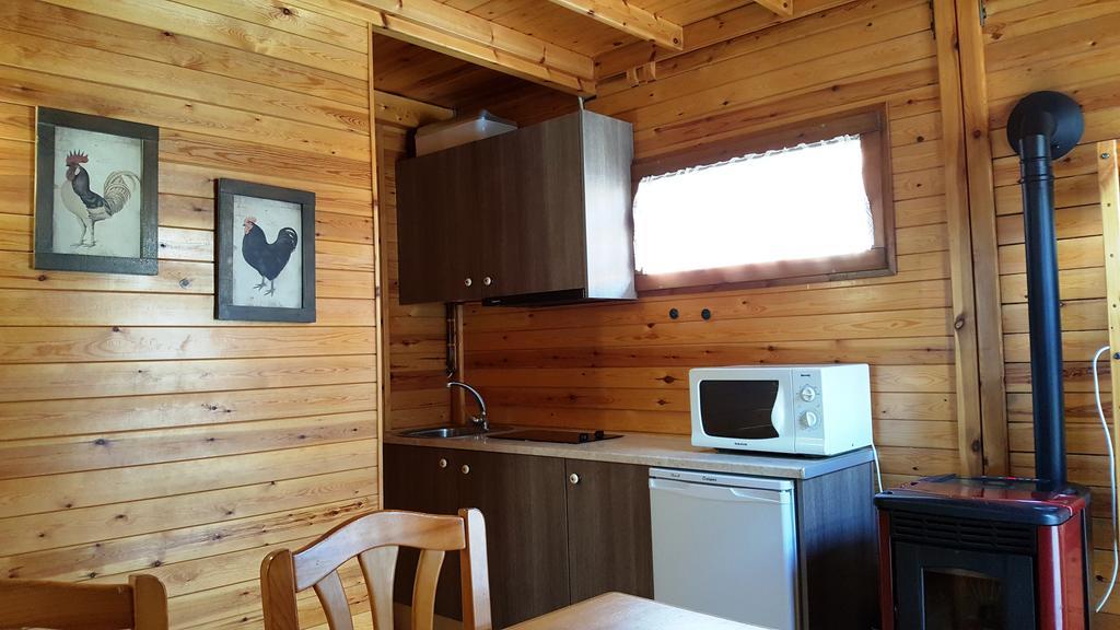 Bungalows Nou Camping La Guingueta D'Aneu Bagian luar foto