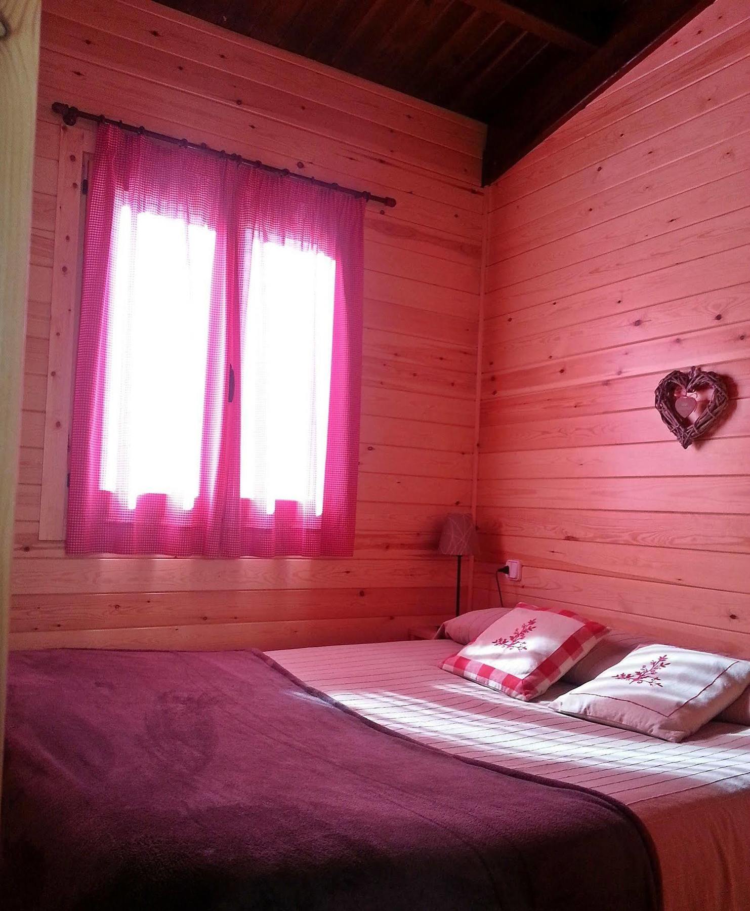 Bungalows Nou Camping La Guingueta D'Aneu Bagian luar foto
